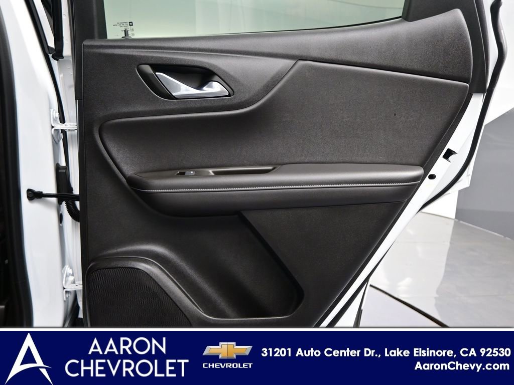 New 2025 Chevrolet Blazer LT w/ Convenience Package image 28