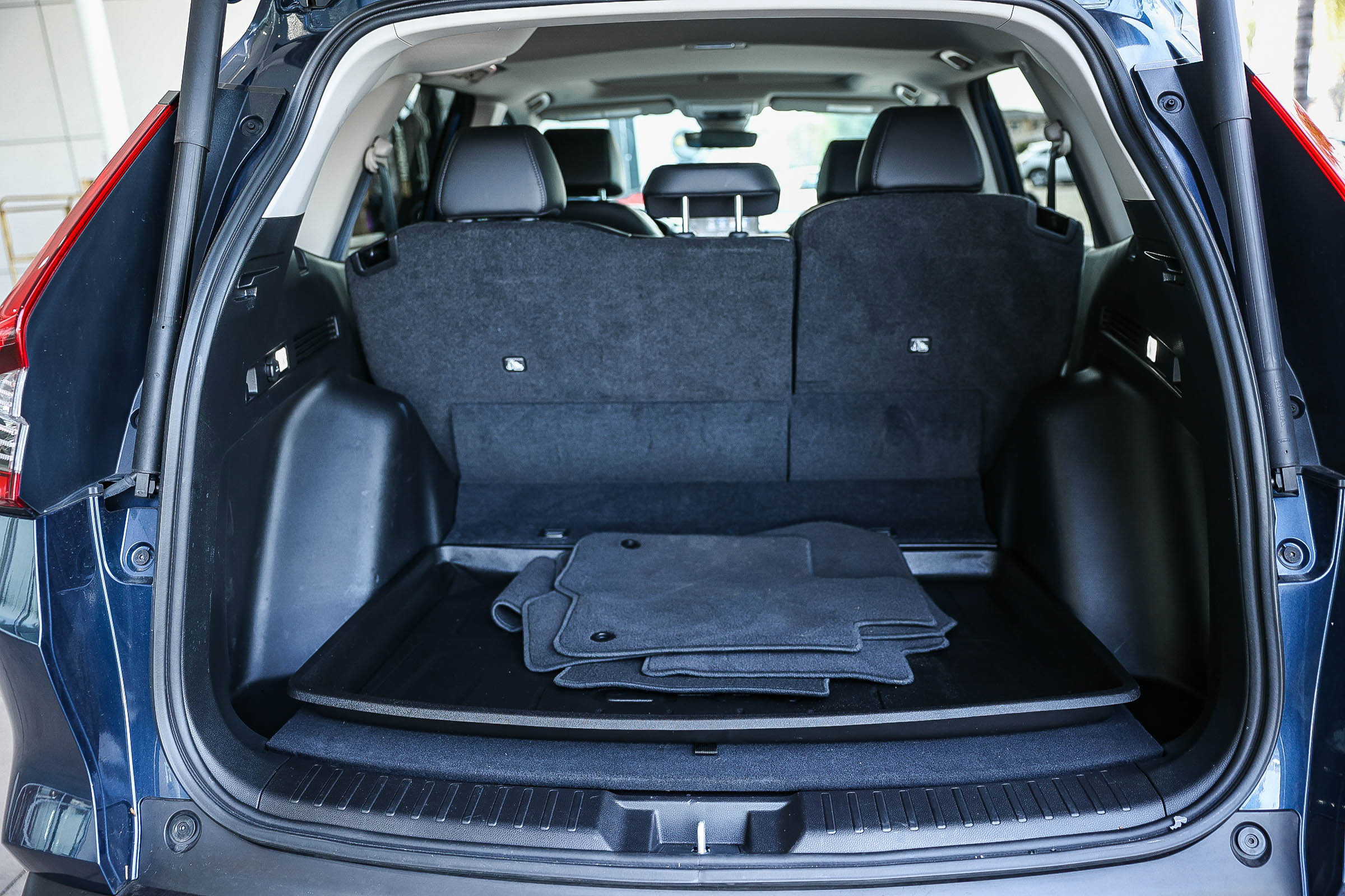 Used 2025 Honda CR-V EX-L image 32