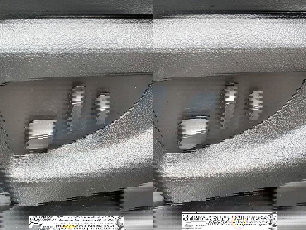 Used 2018 GMC Yukon XL SLT image 36