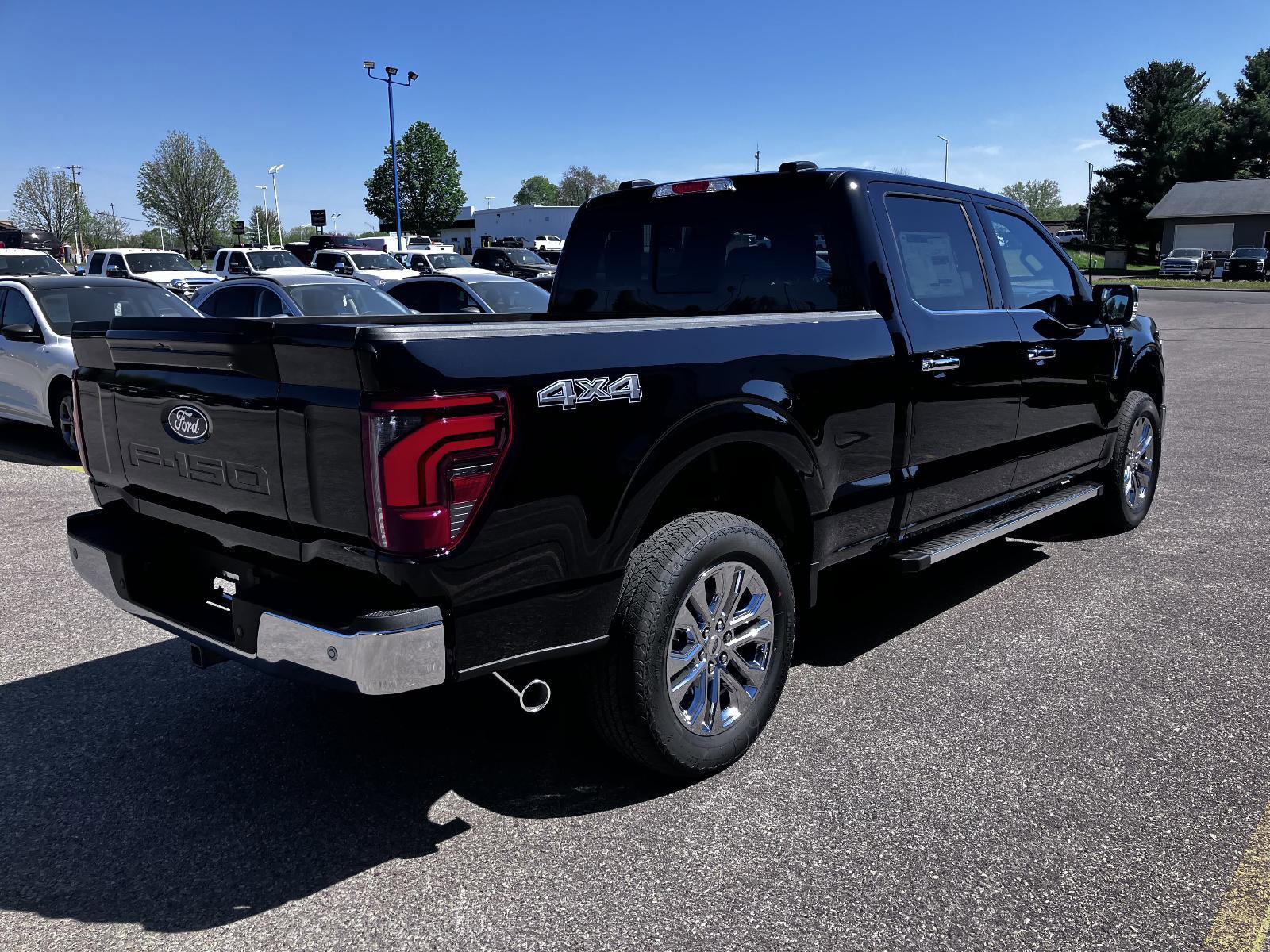 New 2025 Ford F150 Lariat w/ Equipment Group 502A High image 6