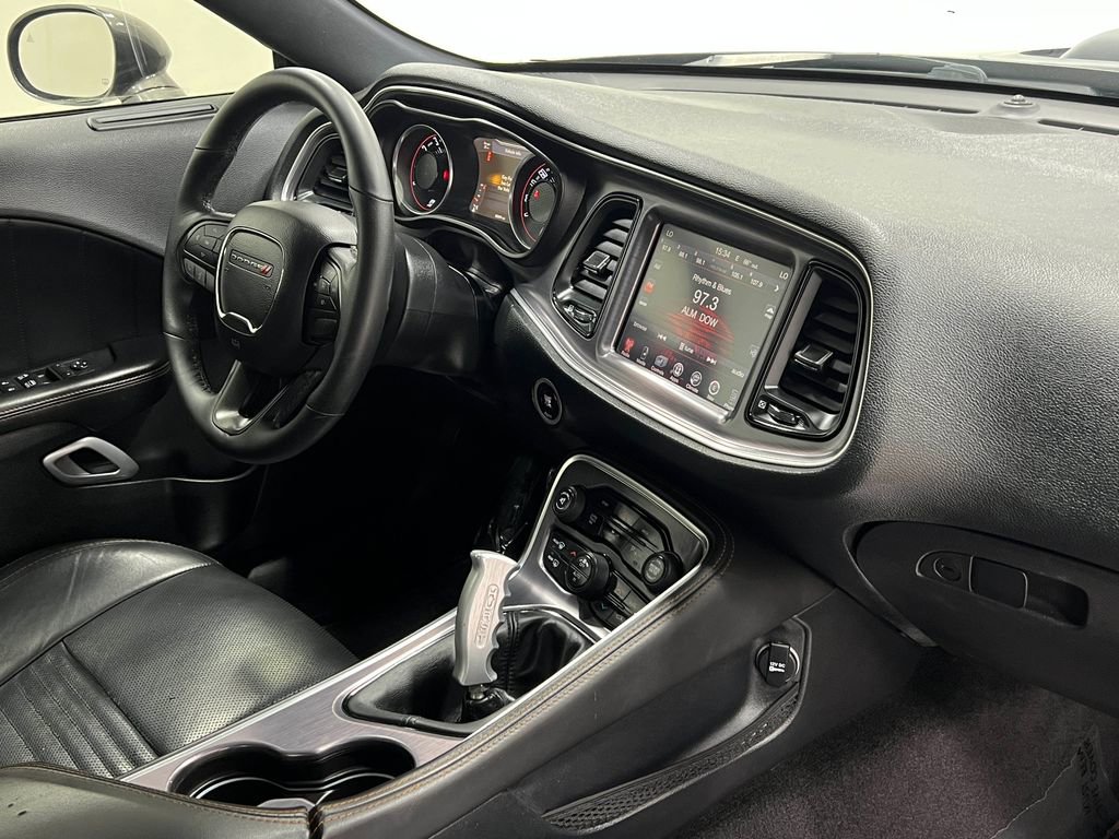 Used 2016 Dodge Challenger R/T Scat Pack RWD image 21