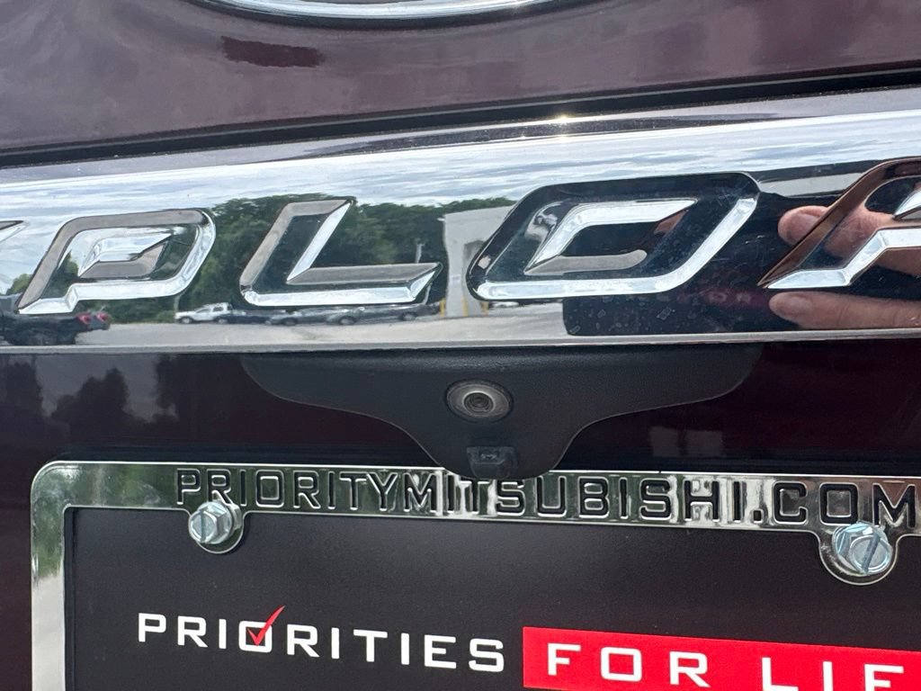 Used 2018 Ford Explorer Limited w/ Ford Safe & Smart Package AWD/4WD image 32