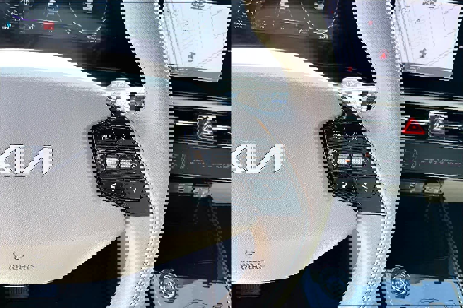 Certified 2023 Kia Niro Wind image 22