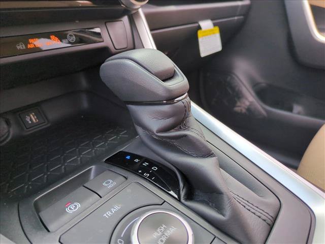 Certified 2025 Toyota RAV4 XLE w/ Convenience Package AWD/4WD image 12