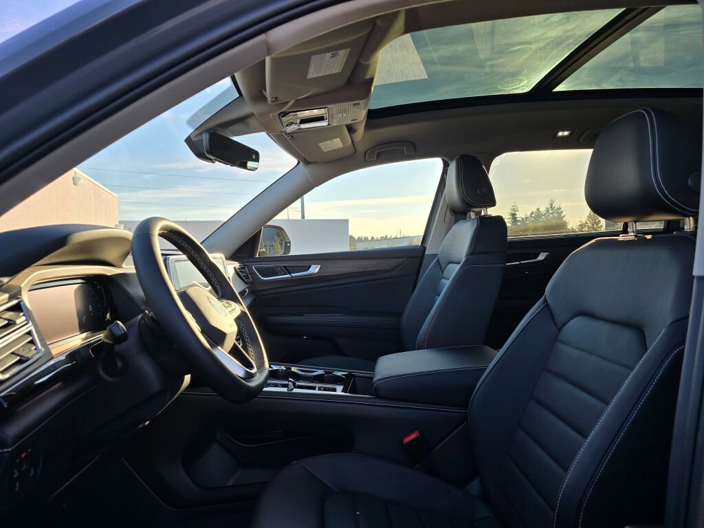 New 2026 Volkswagen Atlas SEL image 18