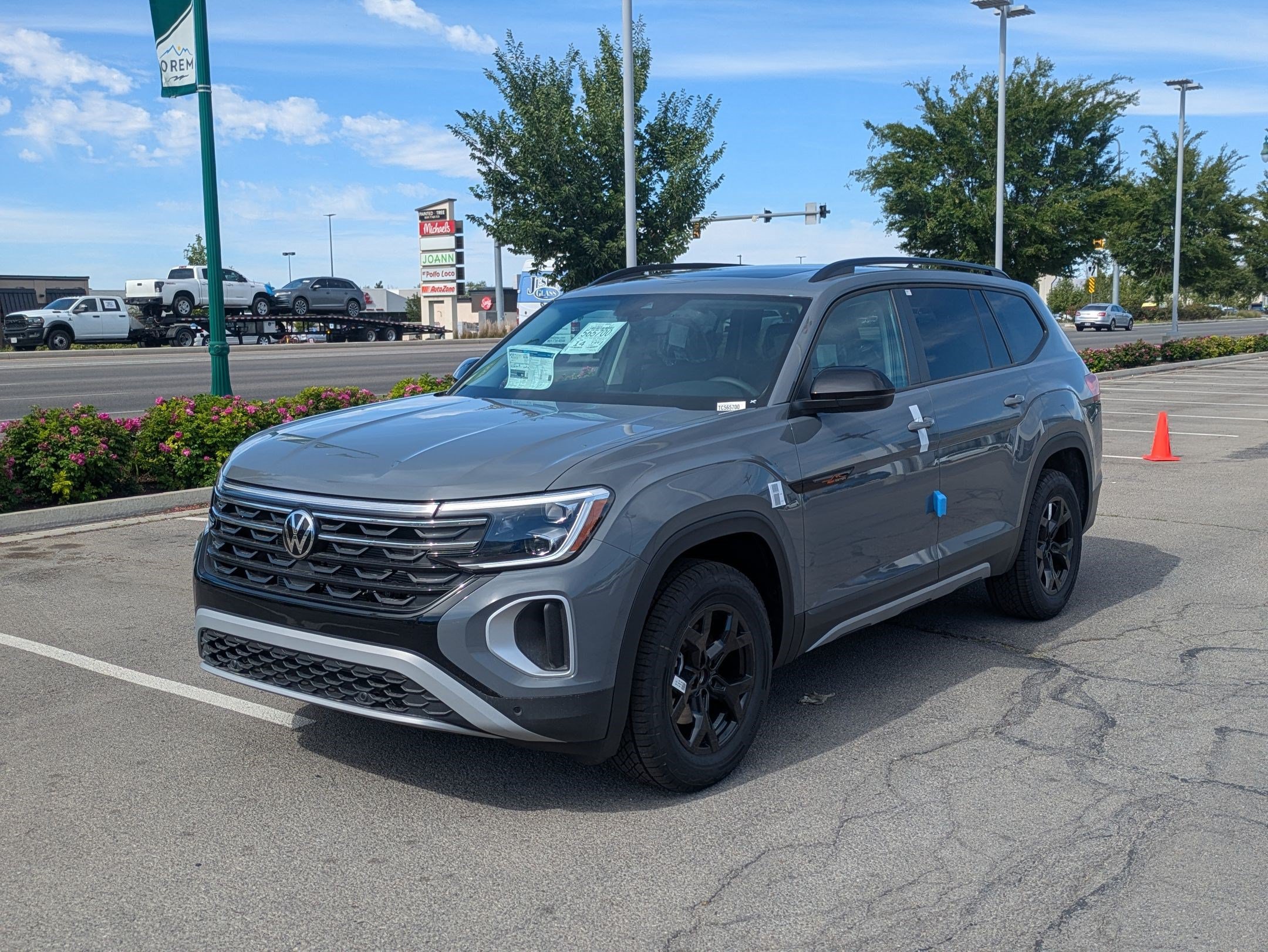 New 2026 Volkswagen Atlas Peak Edition AWD/4WD image 10