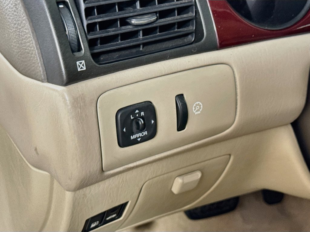 Used 2003 Lexus ES 330 w/ Premium Pkg FWD image 10