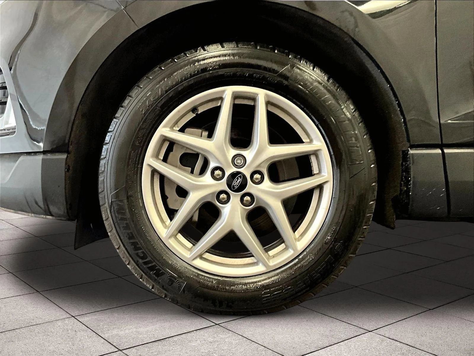 Certified 2023 Ford Edge SEL w/ Convenience Package image 8