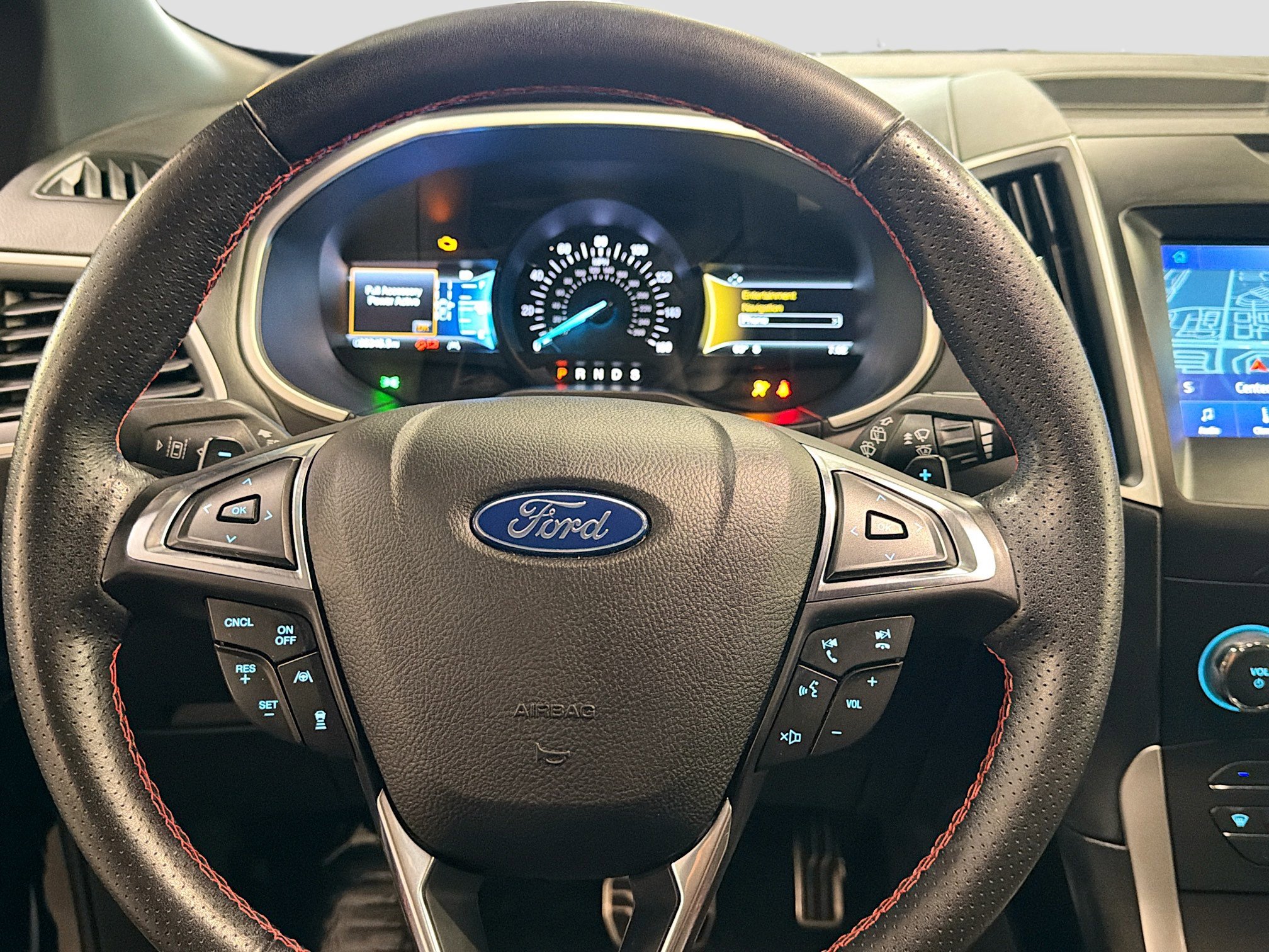 Used 2020 Ford Edge ST-Line w/ Cold Weather Package AWD/4WD image 17