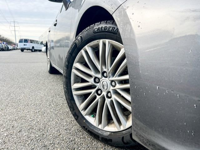 Used 2014 Lexus ES 350 w/ Luxury Package image 2