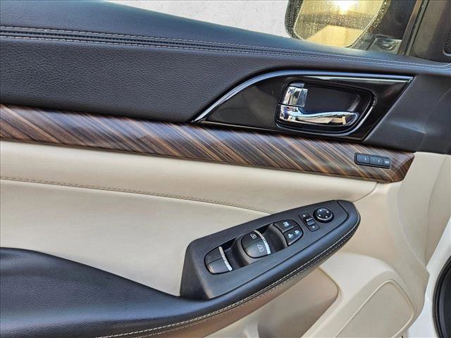 Used 2016 Nissan Maxima Platinum FWD image 25