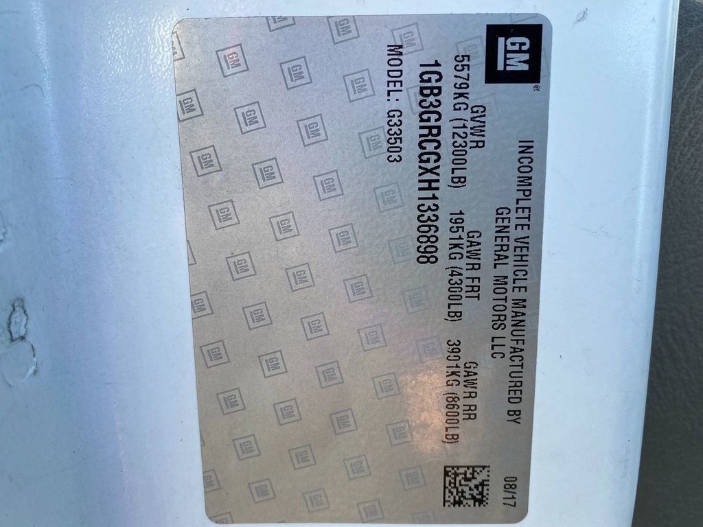 Used 2017 Chevrolet Express 3500 Work Van image 25