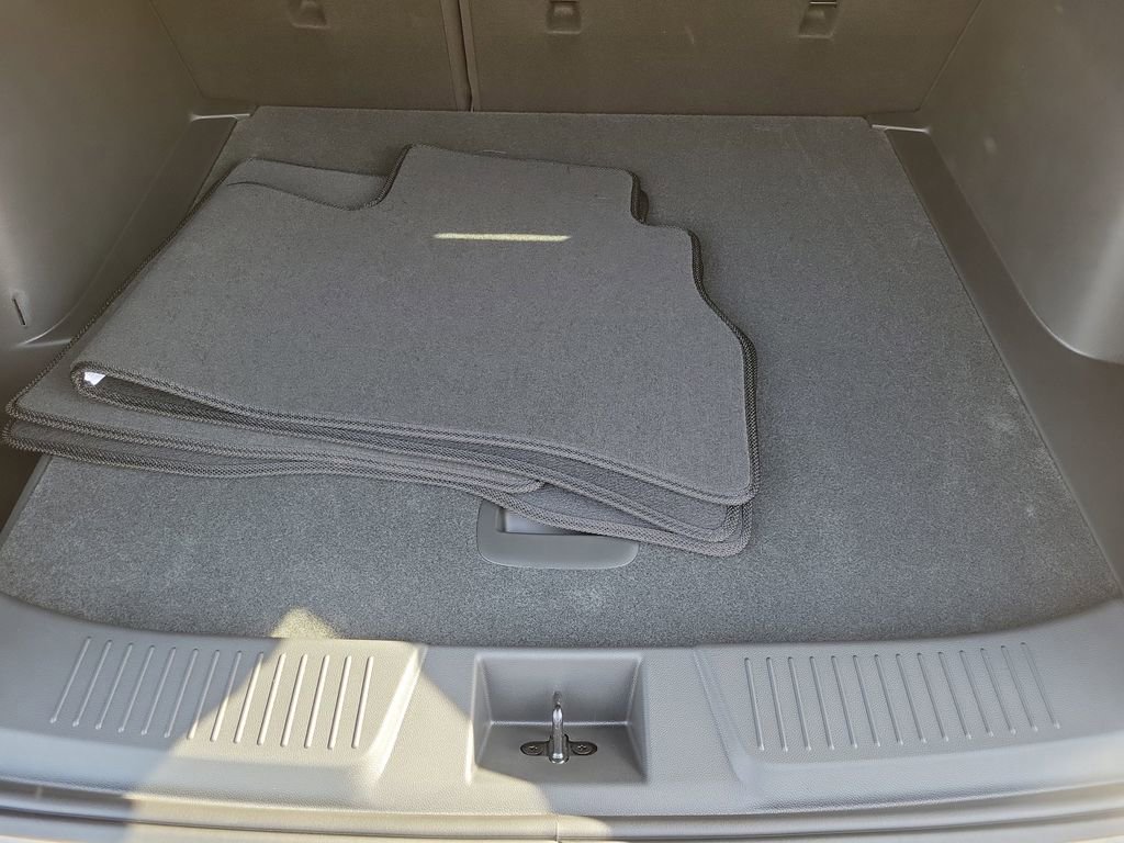 New 2026 Chevrolet Trax LT image 9