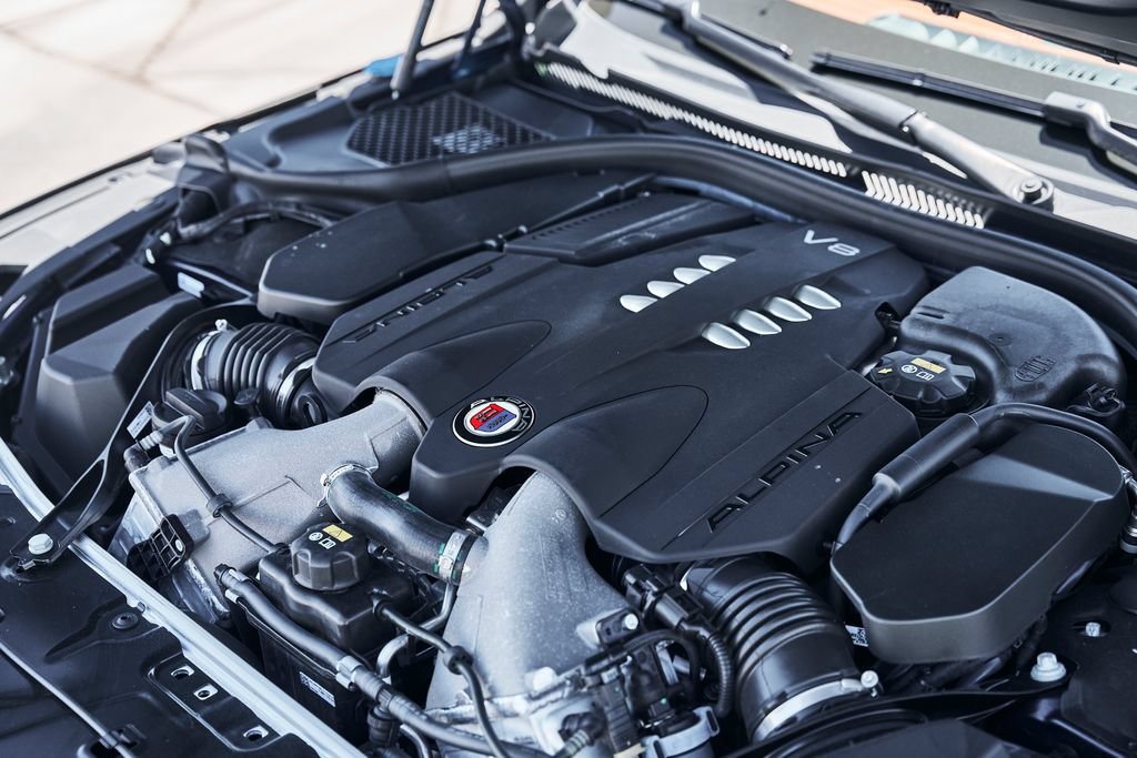 Used 2023 BMW ALPINA B8 xDrive Gran Coupe AWD/4WD image 18