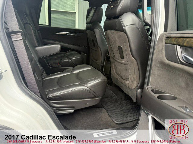 Used 2017 Cadillac Escalade Platinum image 14