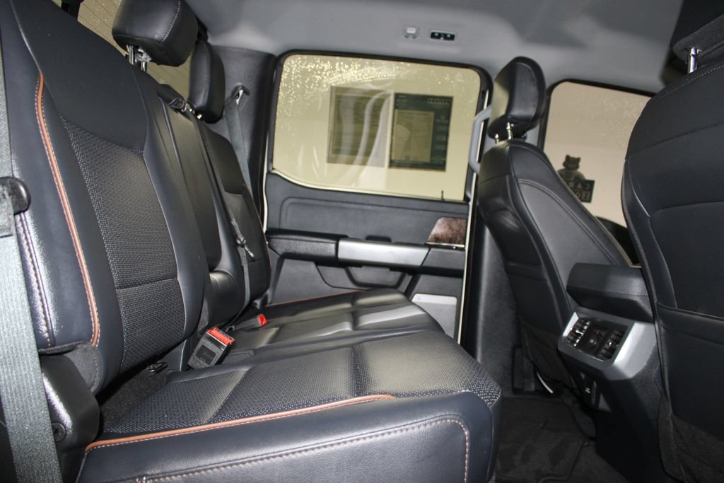 Used 2025 Ford F250 Lariat w/ Black Appearance Package AWD/4WD image 27