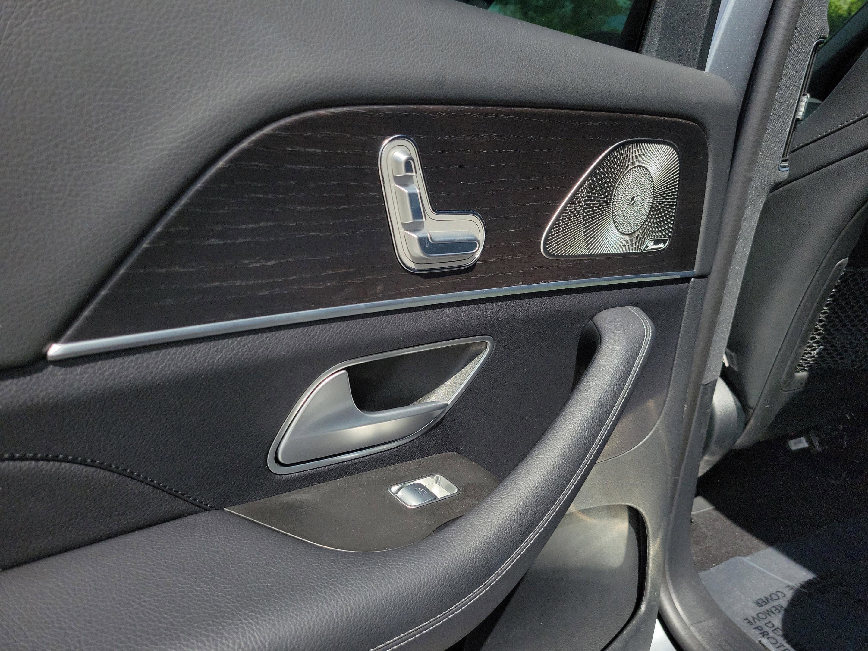 Used 2023 Mercedes-Benz GLS 450 4MATIC image 8