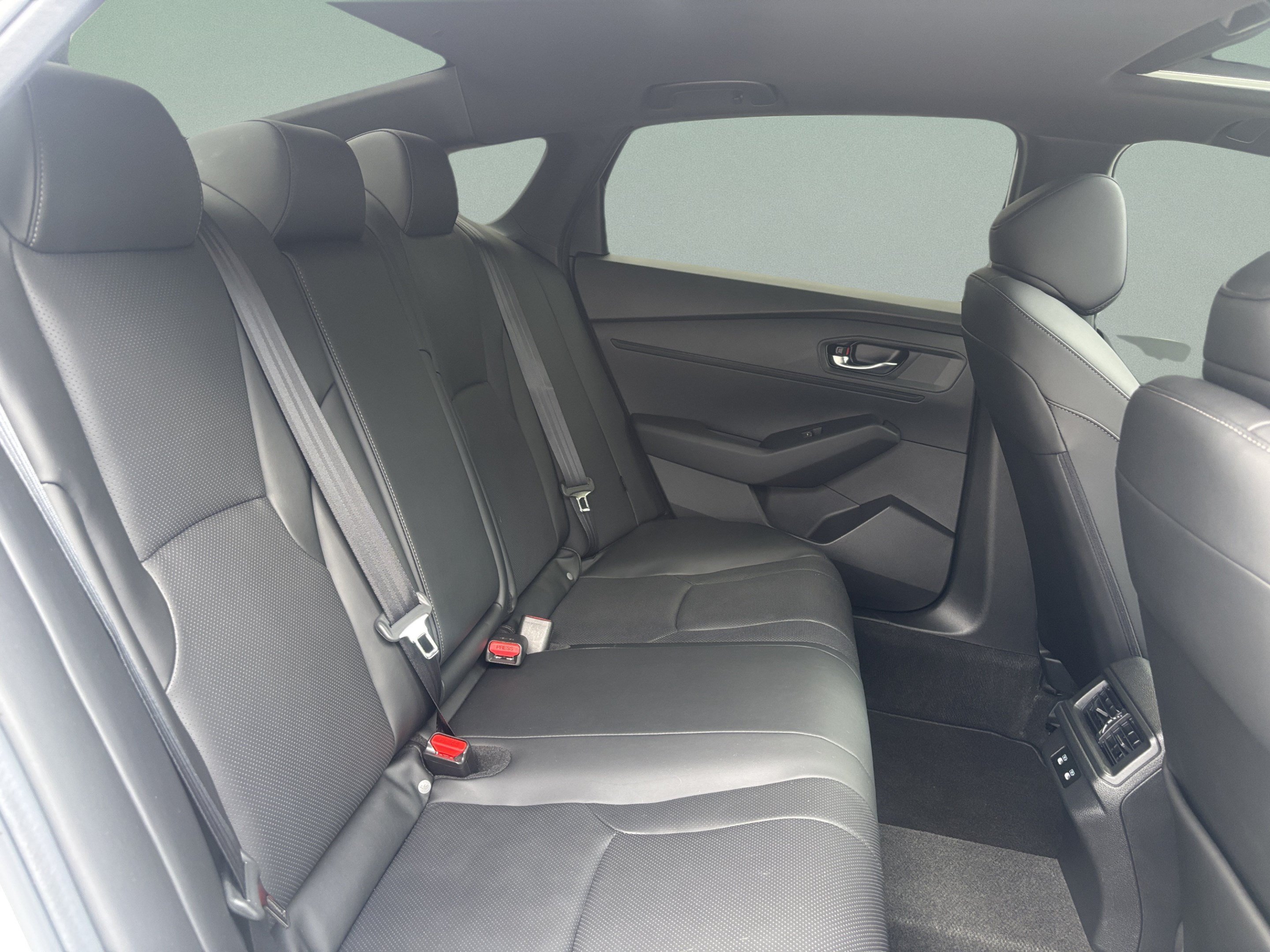 Used 2025 Honda Accord Sport image 31