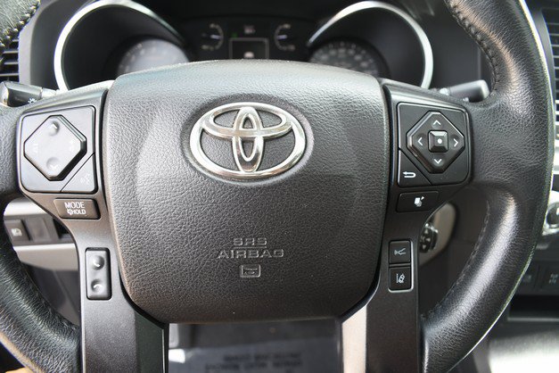 Used 2020 Toyota Sequoia SR5 AWD/4WD image 32