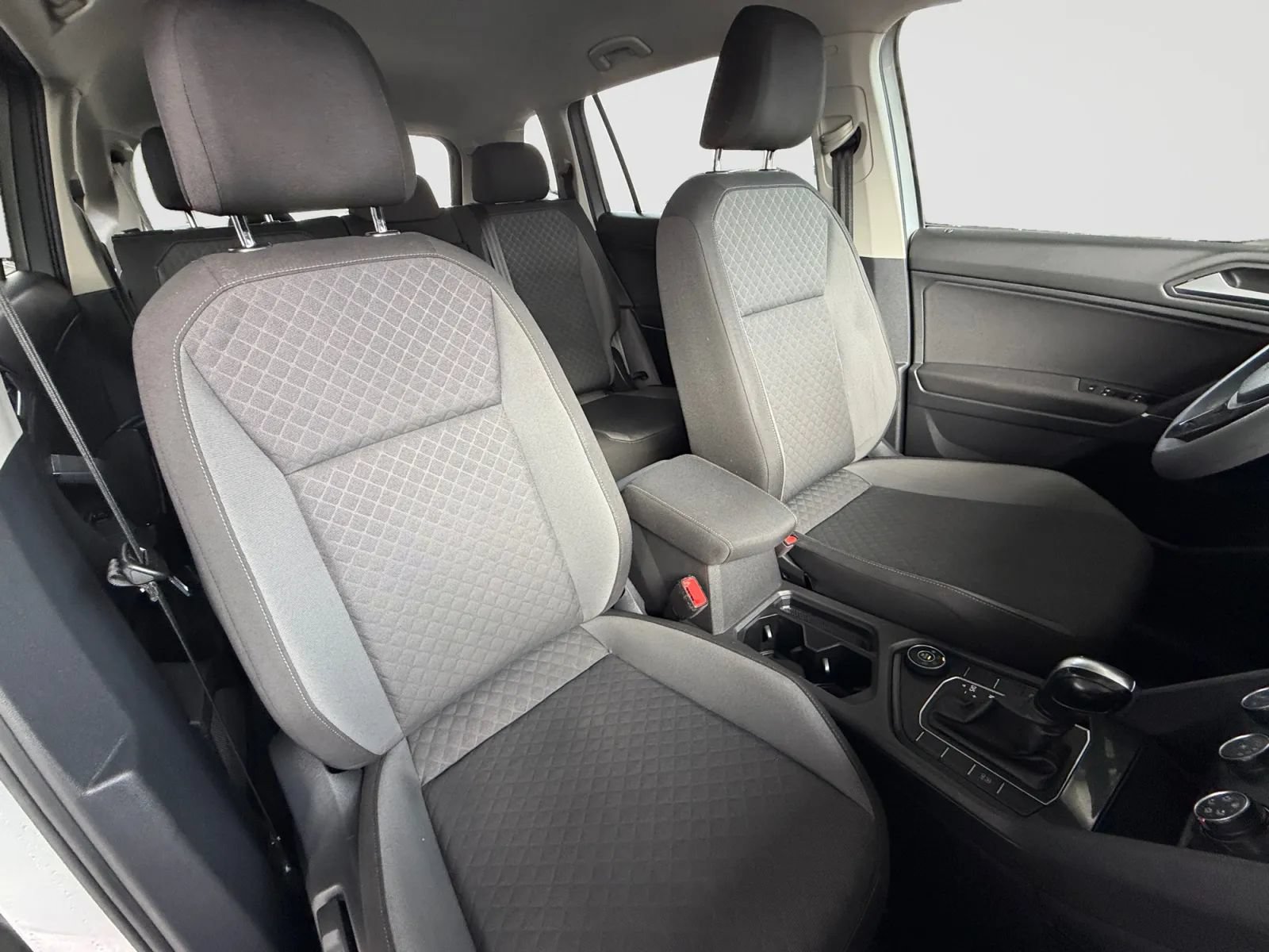 Used 2020 Volkswagen Tiguan S w/ 3rd Row Seat Package AWD/4WD image 23
