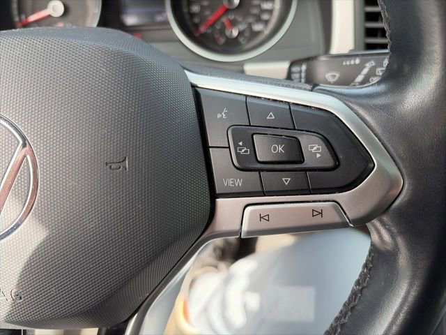 Used 2020 Volkswagen Atlas Cross Sport SE w/ Panoramic Sunroof Package image 11