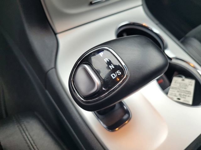 Used 2015 Jeep Grand Cherokee Altitude image 18