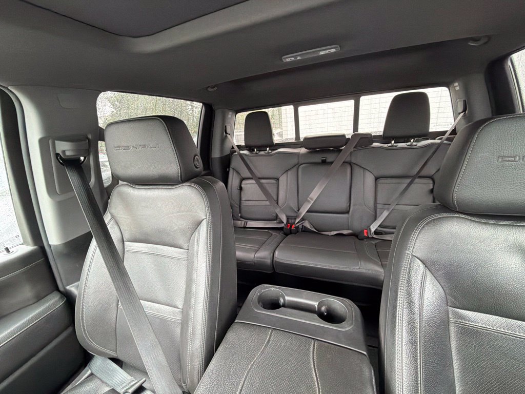 Used 2023 GMC Sierra 3500 Denali w/ Denali Black Diamond Edition AWD/4WD image 15