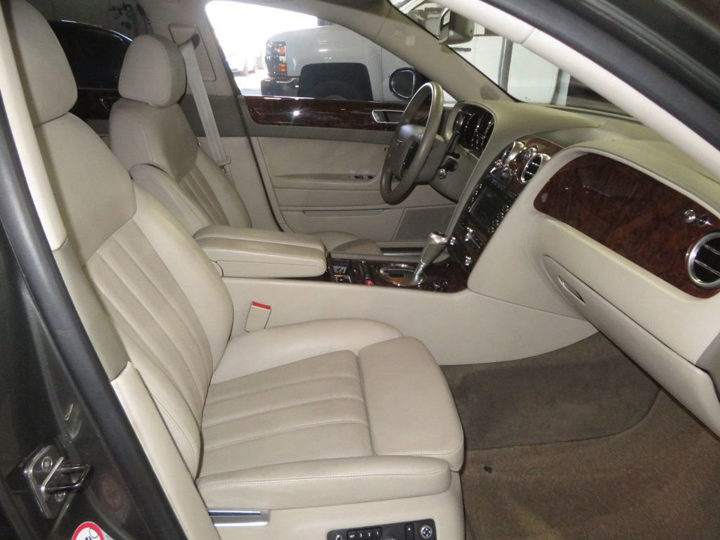 Used 2006 Bentley Flying Spur Flying Spur AWD/4WD image 31