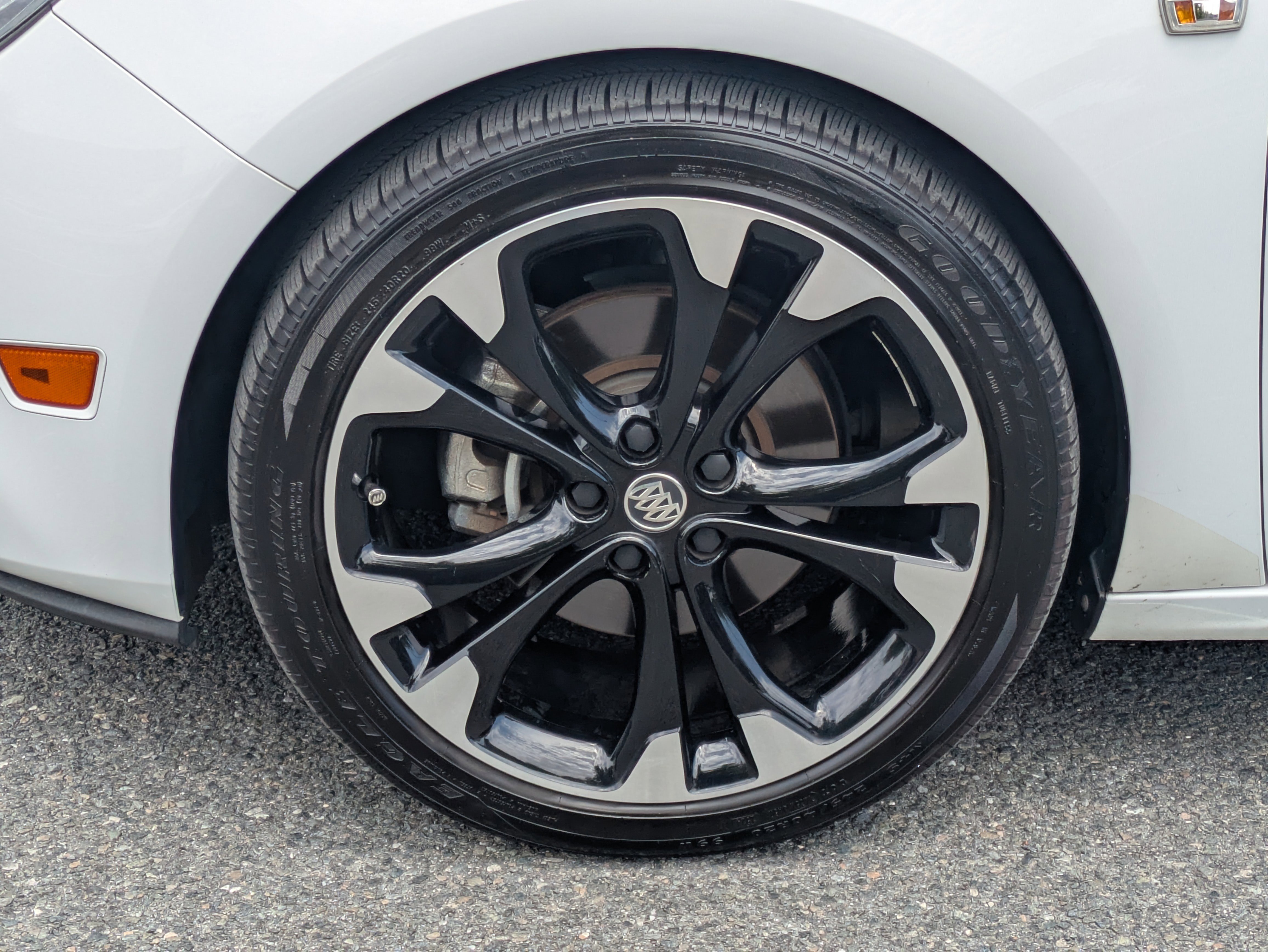 Used 2018 Buick Cascada Sport Touring w/ Dark Effects Package FWD image 11