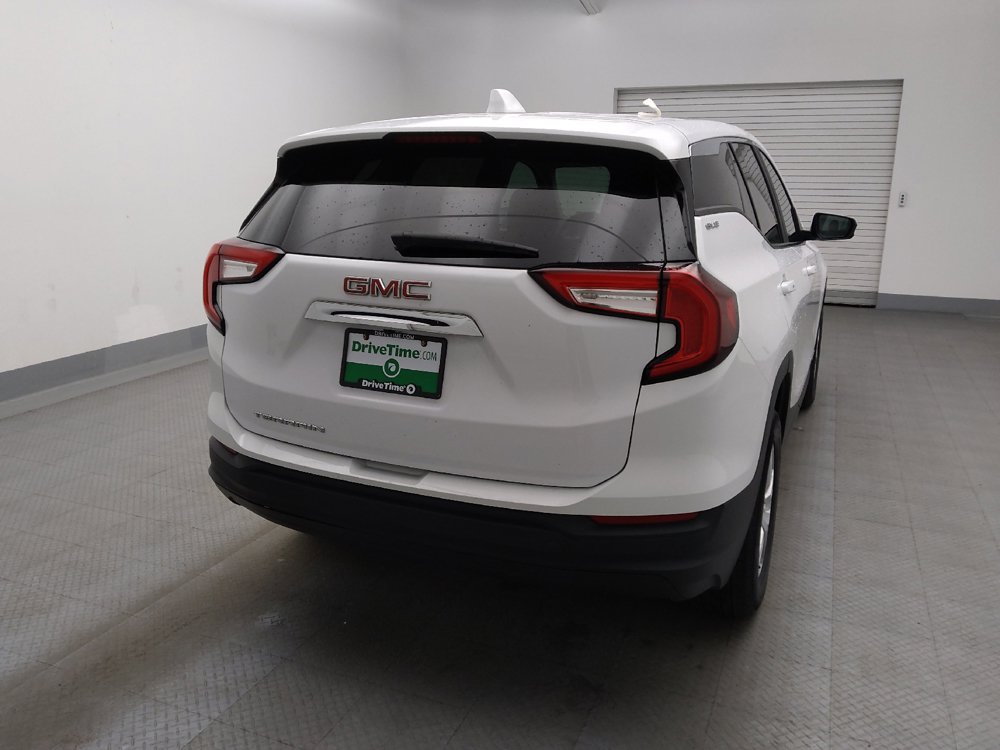 Used 2024 GMC Terrain SLE FWD image 7