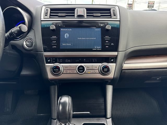 Used 2017 Subaru Outback 2.5i Touring w/ Popular Package #5A AWD/4WD image 22