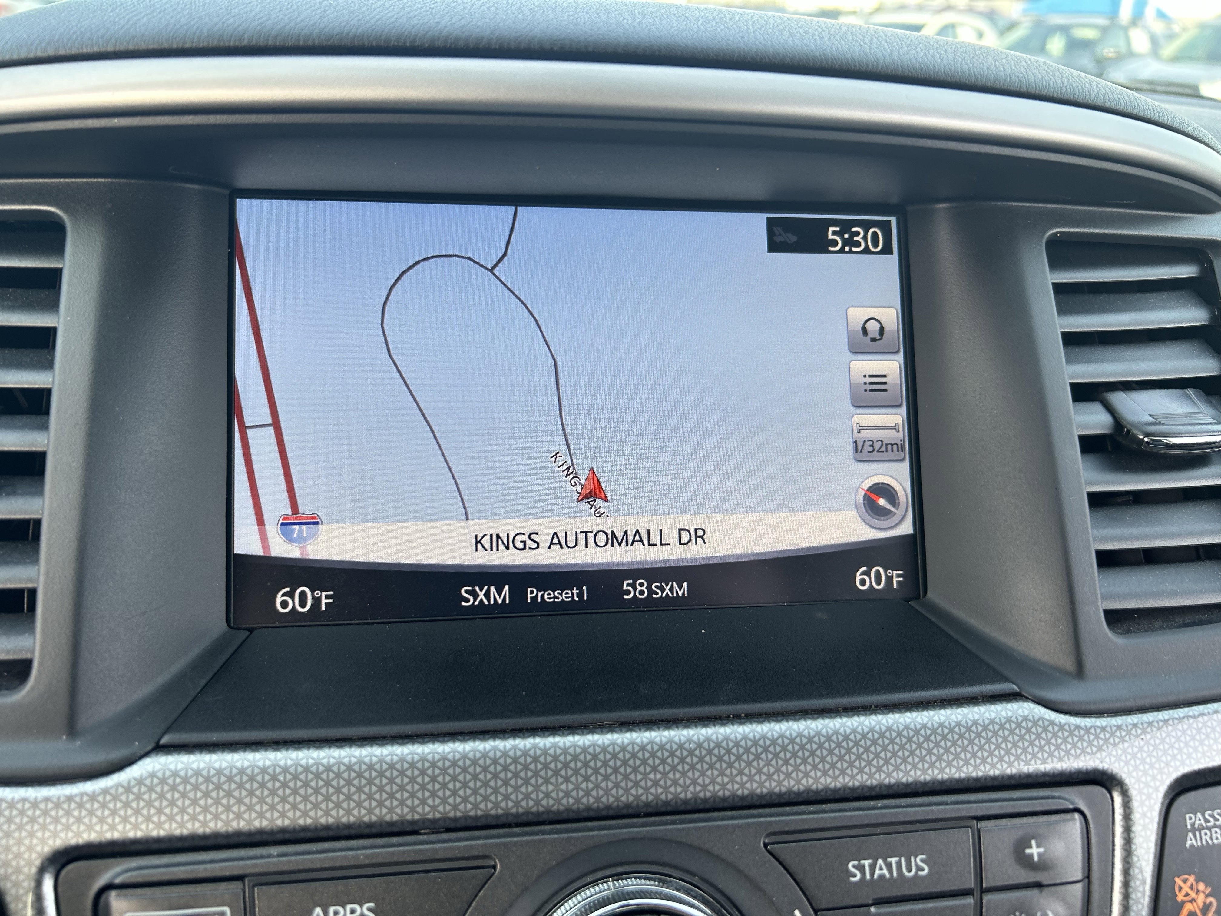 Used 2017 Nissan Pathfinder SL w/ SL Premium Package image 12