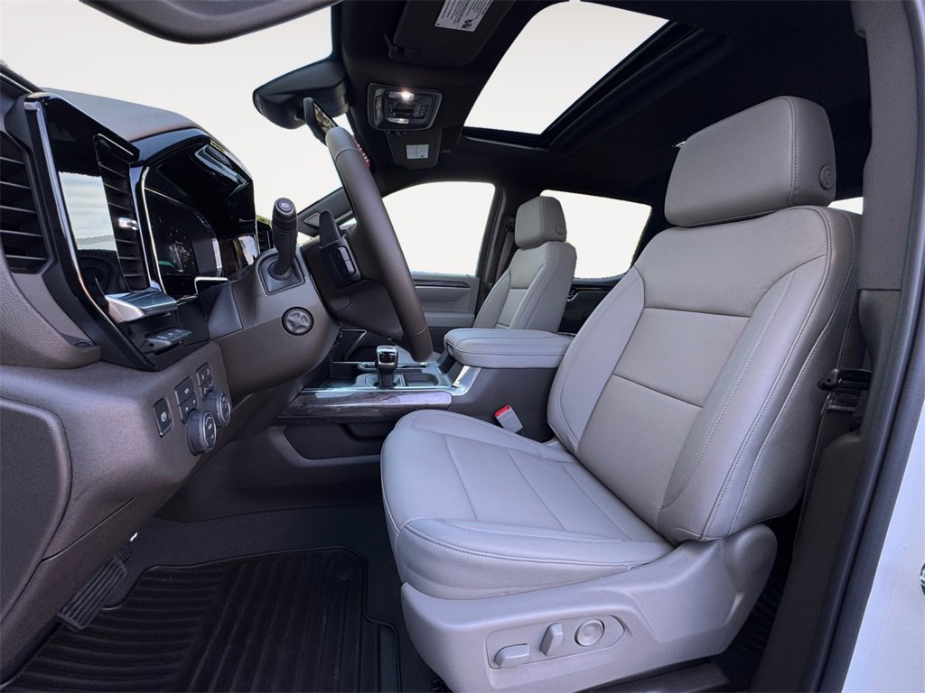 New 2026 Chevrolet Silverado 1500 LTZ w/ Technology Package image 9