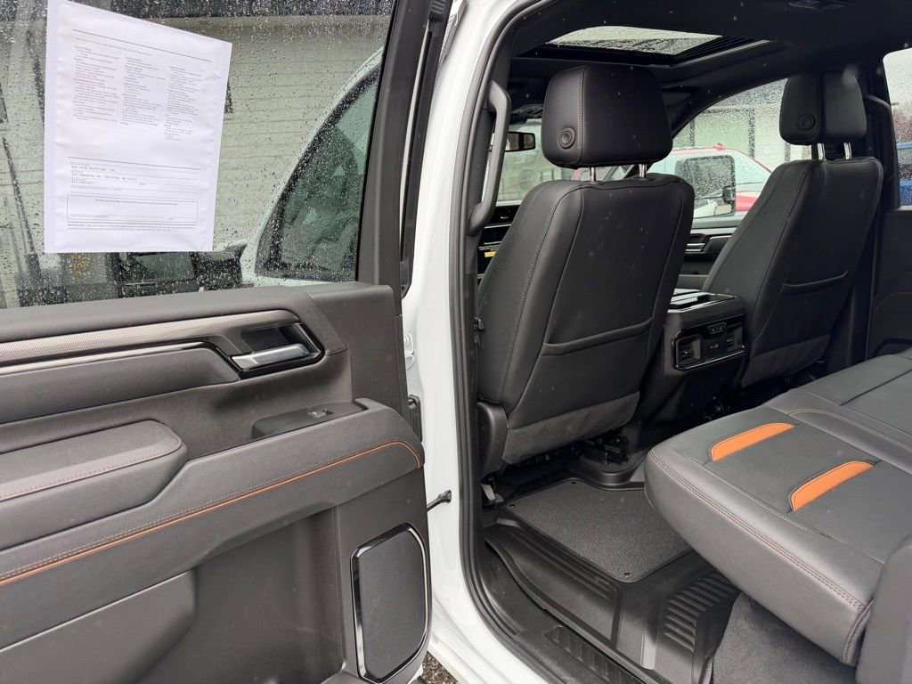 Used 2025 GMC Sierra 3500 AT4 AWD/4WD image 12