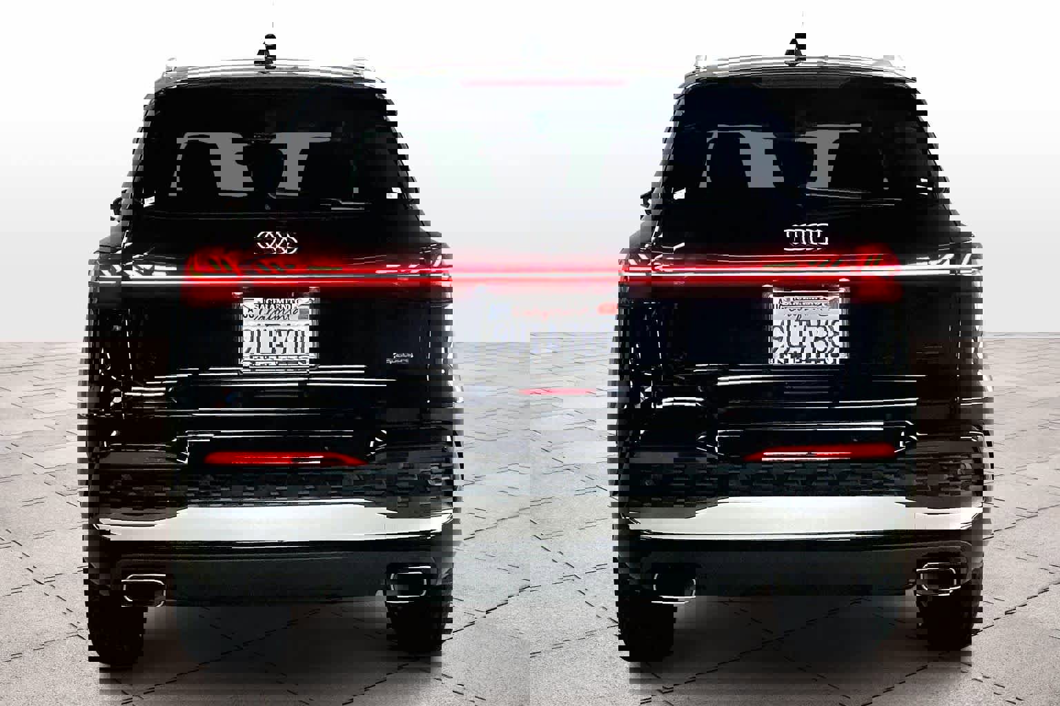 Certified 2025 Audi Q5 Prestige image 7