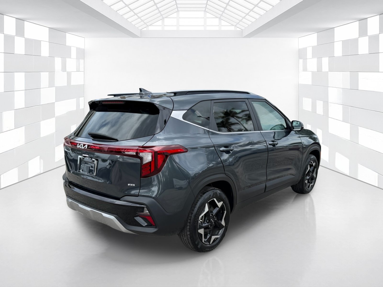Used 2024 Kia Seltos EX AWD/4WD image 7