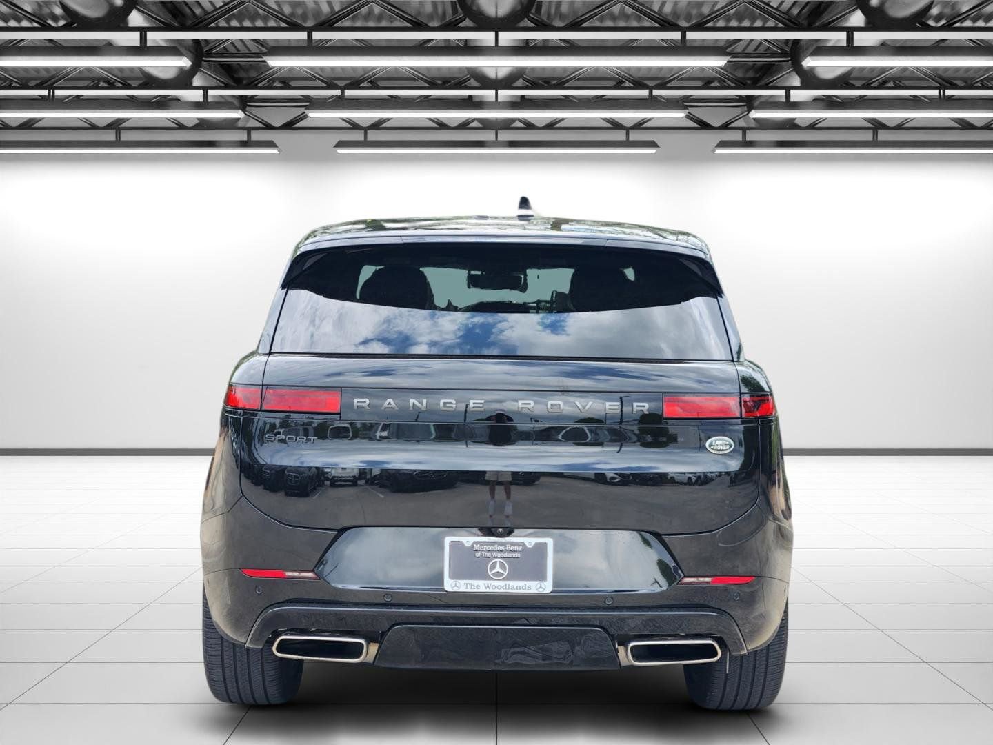 Used 2023 Land Rover Range Rover Sport SE Dynamic image 8