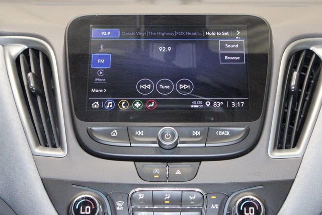 Used 2022 Chevrolet Malibu LT image 30