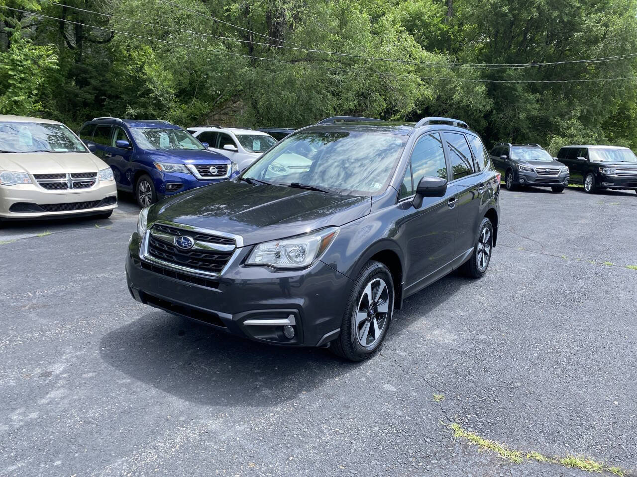 Used 2017 Subaru Forester 2.5i Premium AWD/4WD image 1
