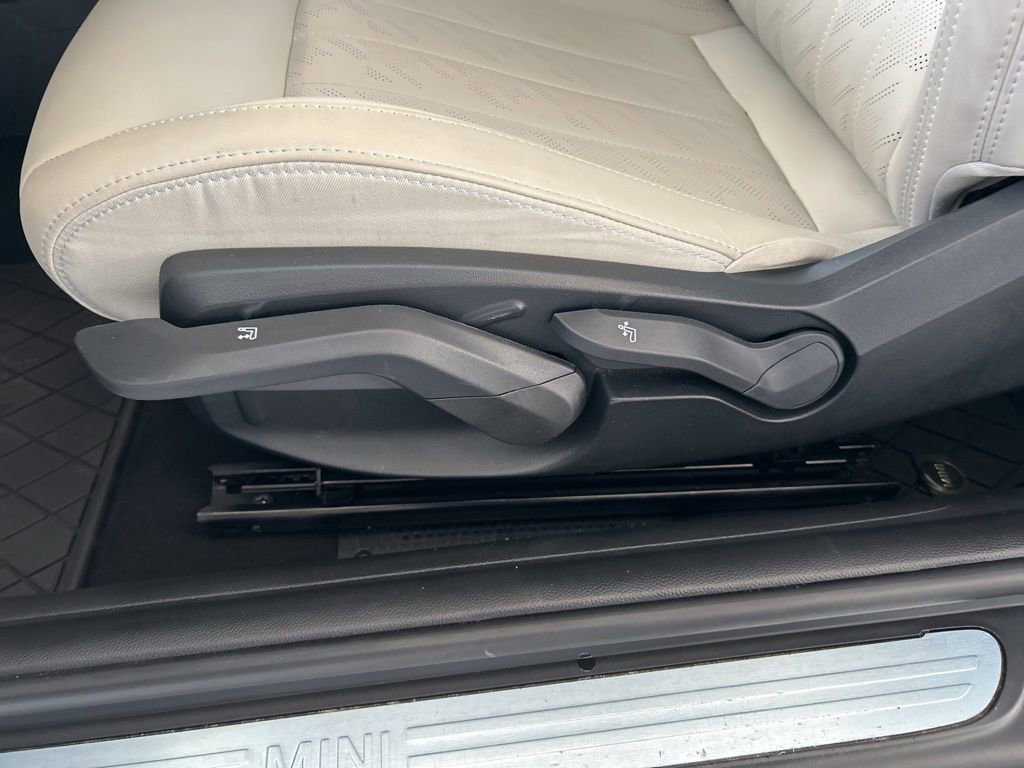 Used 2025 MINI Cooper S image 36