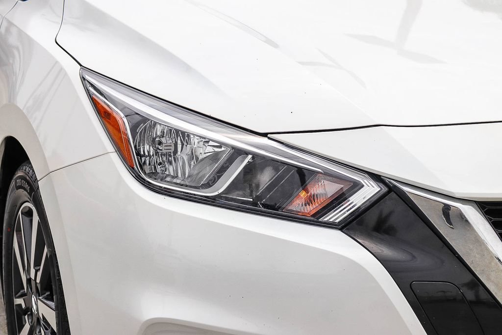 Used 2022 Nissan Versa SV FWD image 10