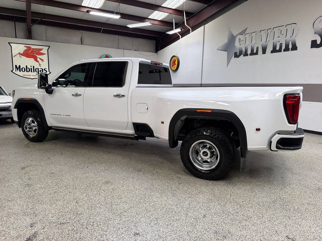 Used 2023 GMC Sierra 3500 Denali AWD/4WD image 4