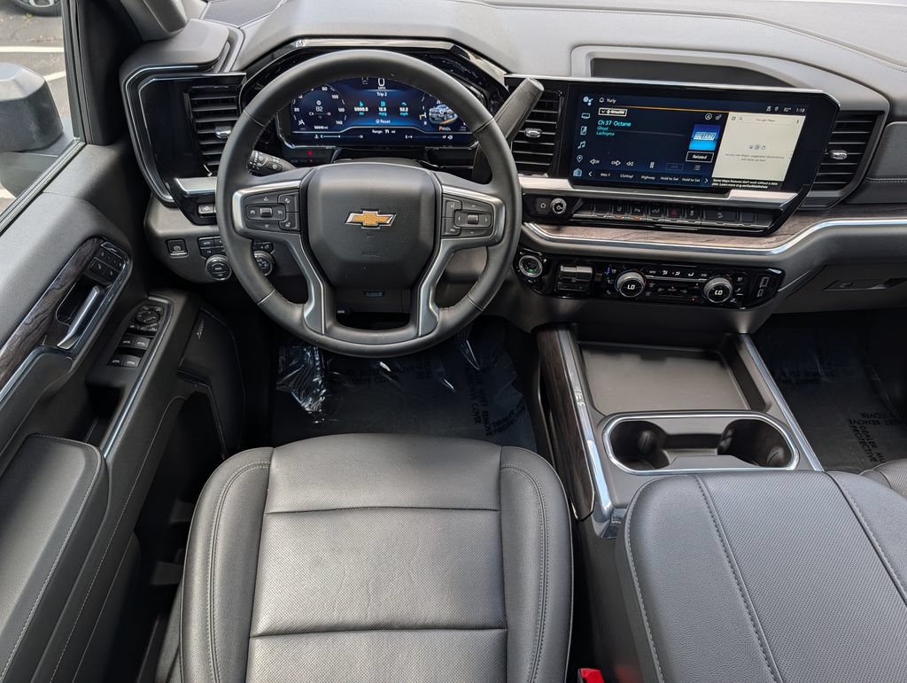 Used 2024 Chevrolet Silverado 2500 LTZ w/ LTZ Plus Package AWD/4WD image 17
