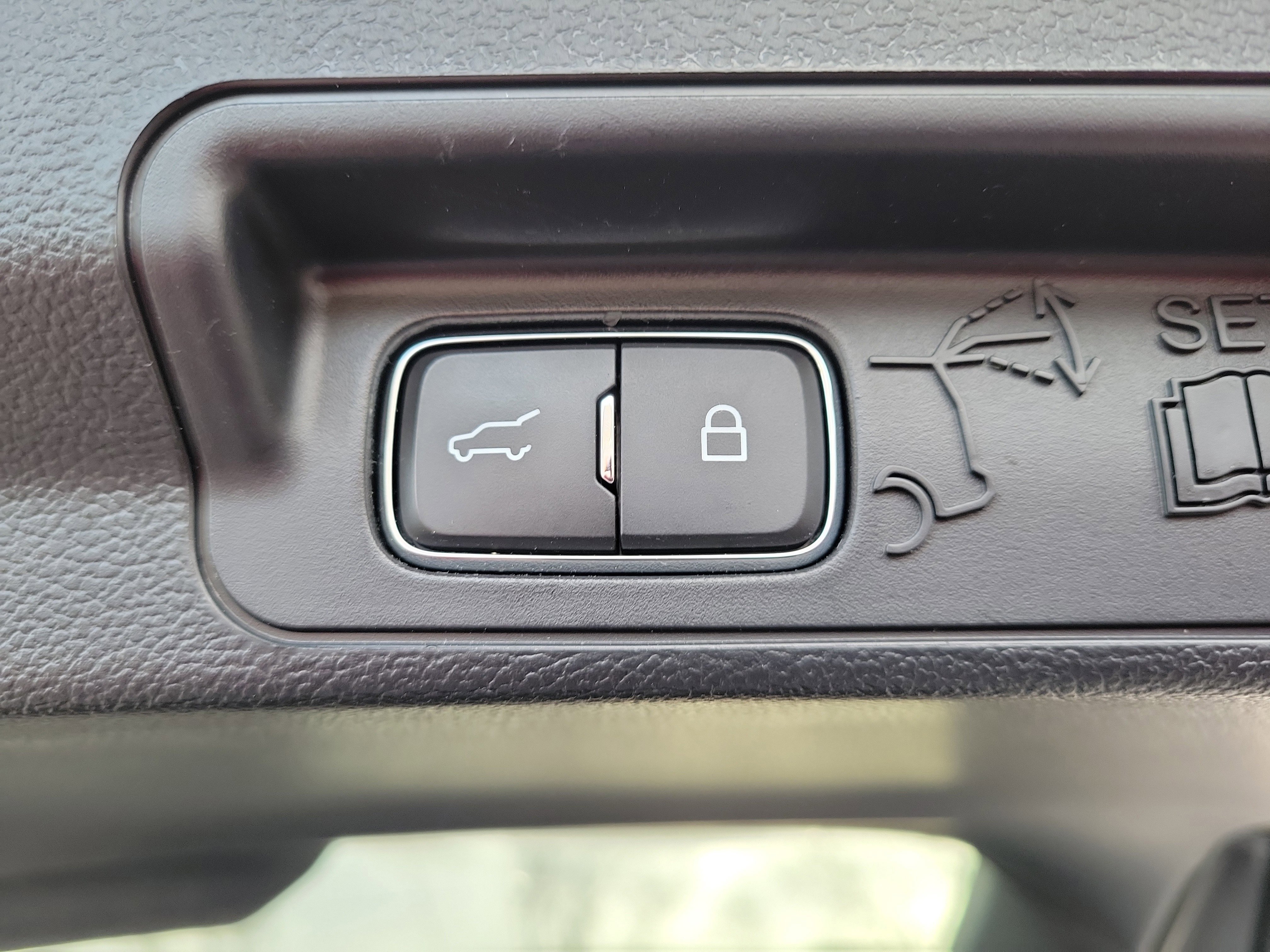 Used 2022 Ford Explorer Timberline w/ Timberline Technology Package image 8