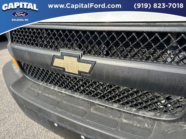 Used 2015 Chevrolet Express 3500 Extended RWD image 10