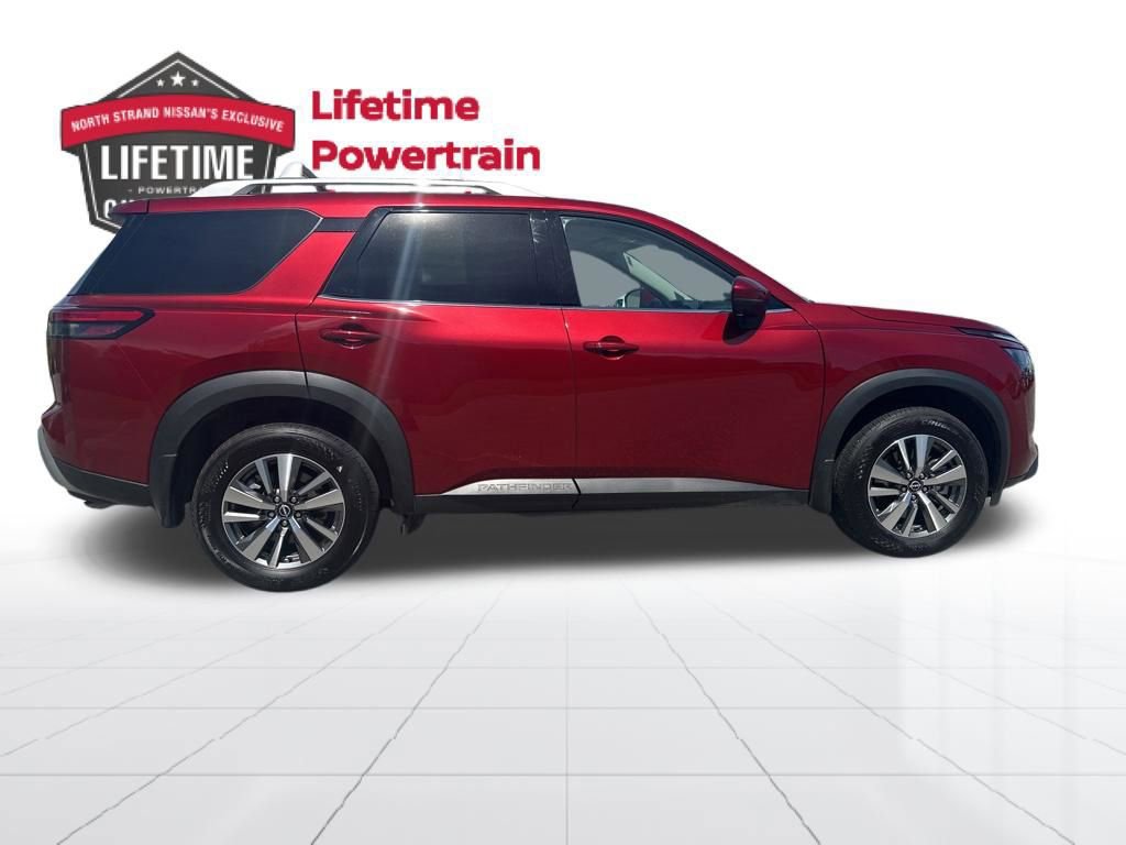 Used 2025 Nissan Pathfinder SL AWD/4WD image 8