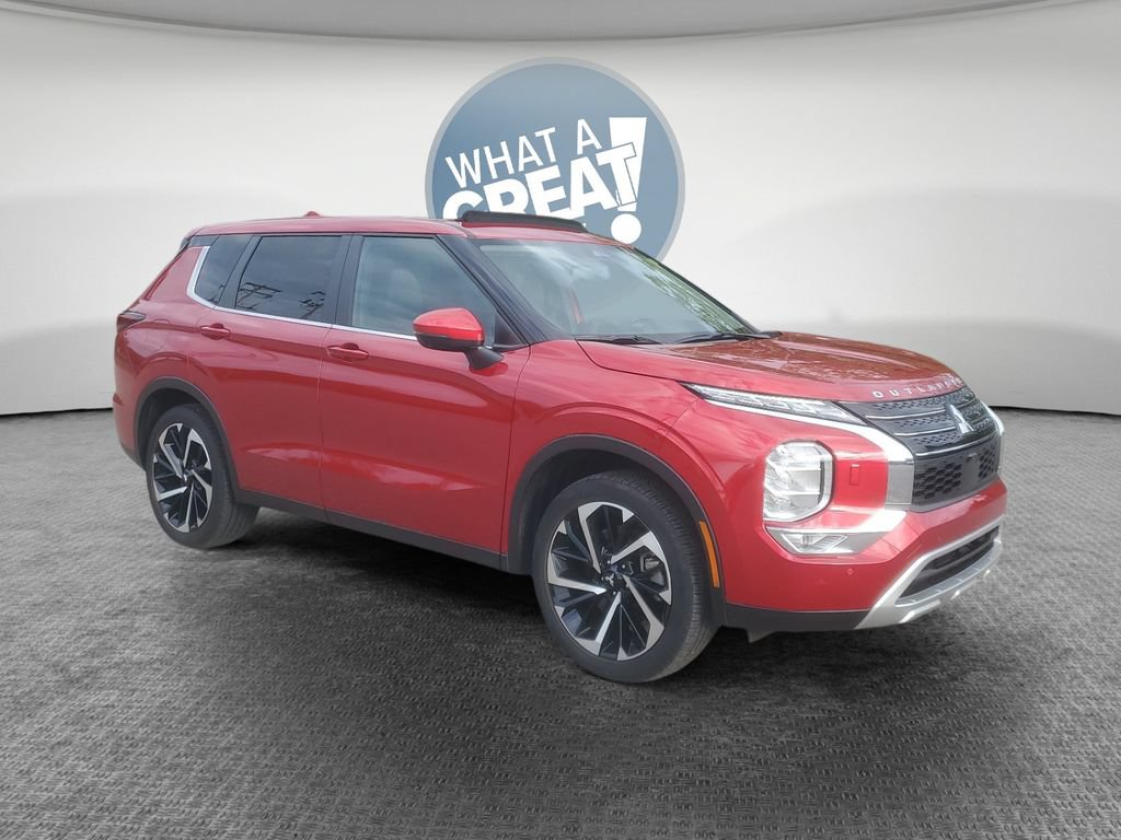 Used 2024 Mitsubishi Outlander SE AWD/4WD image 1