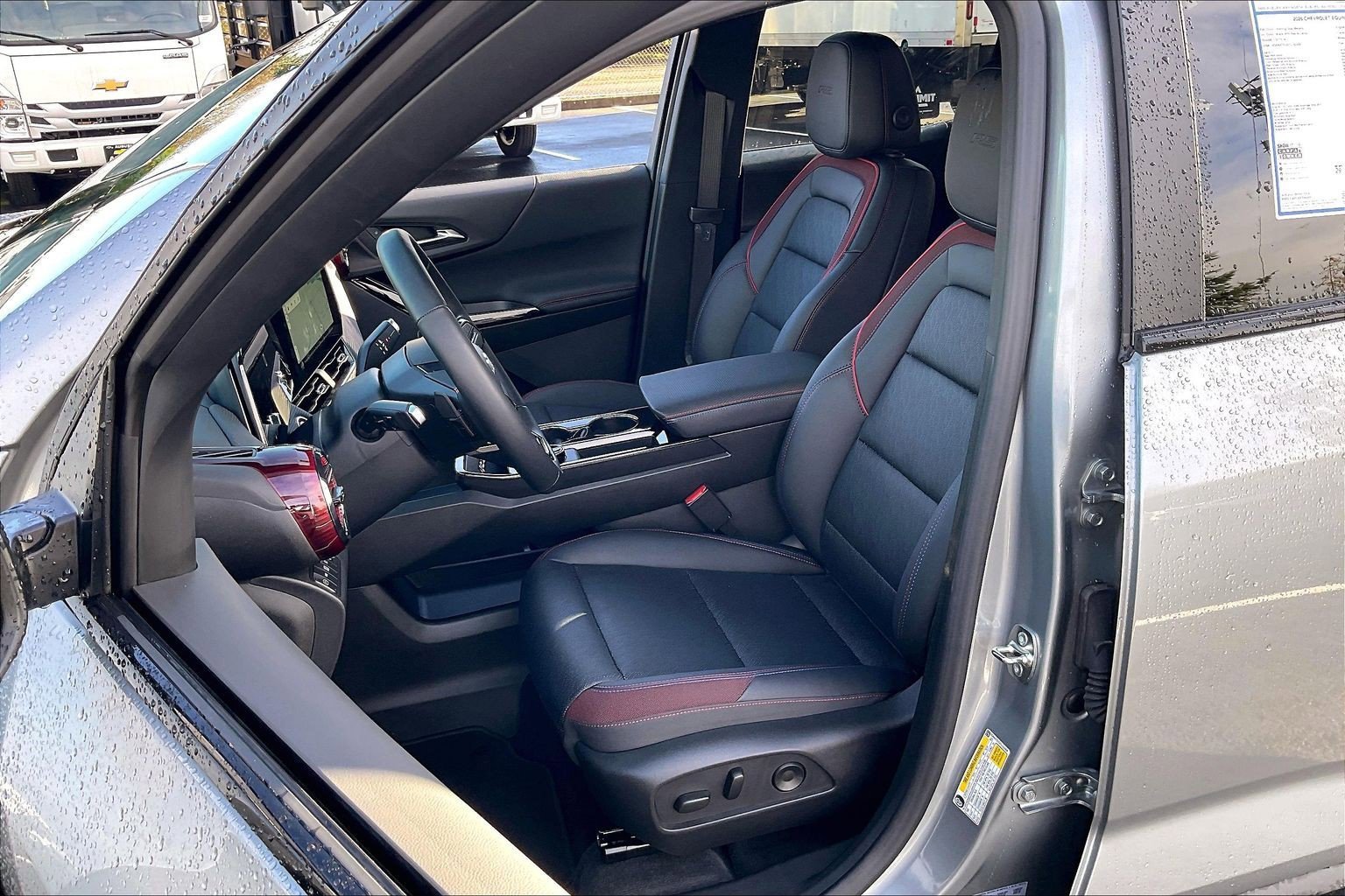 Certified 2026 Chevrolet Equinox RS image 24