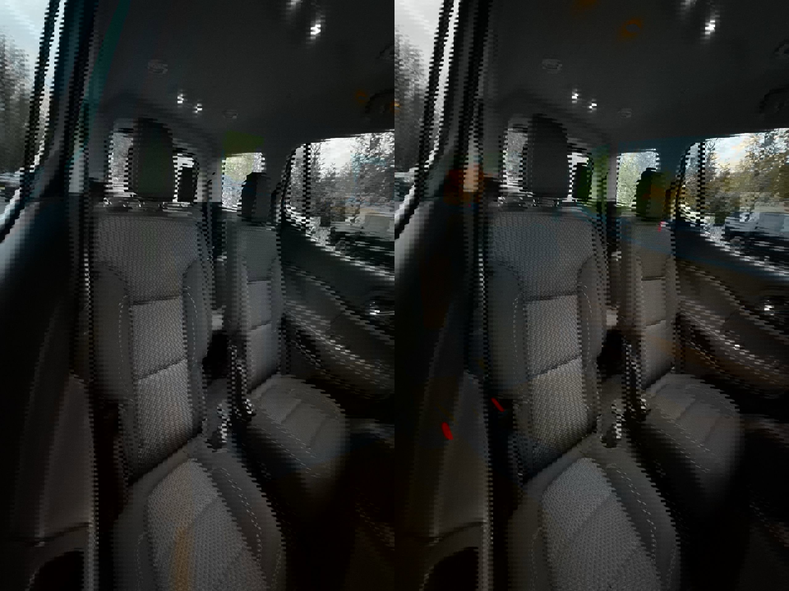 Used 2023 GMC Acadia SLE w/ Driver Convenience Package image 28