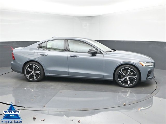 Used 2024 Volvo S60 B5 Ultimate image 1